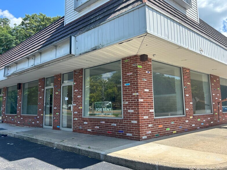 More Photos Of 200-232 Middle Country Rd, Middle Island General Retail For Lease