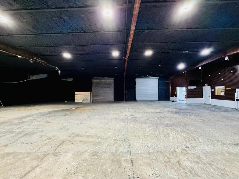 More Photos Of 1117 Saint Andrews Blvd, Panama City Industrial For Sale