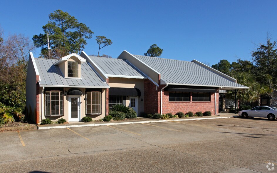 More Photos Of 3880 Gautier Vancleave Rd, Gautier Unknown For Lease