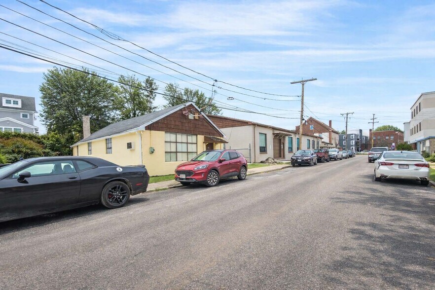 More Photos Of 7 Border St, Newton Warehouse For Sale