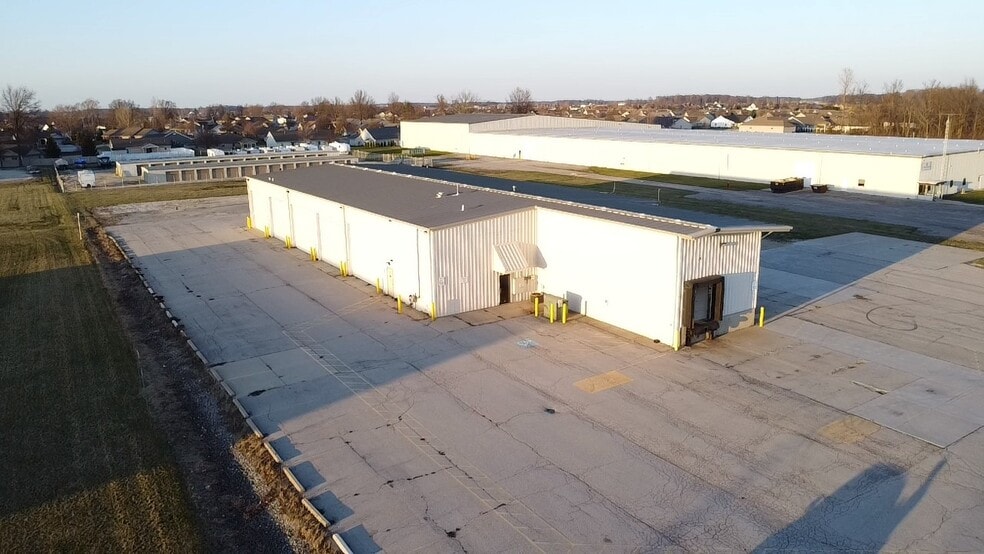 More Photos Of 1851 Industrial Dr, Celina Distribution For Sale
