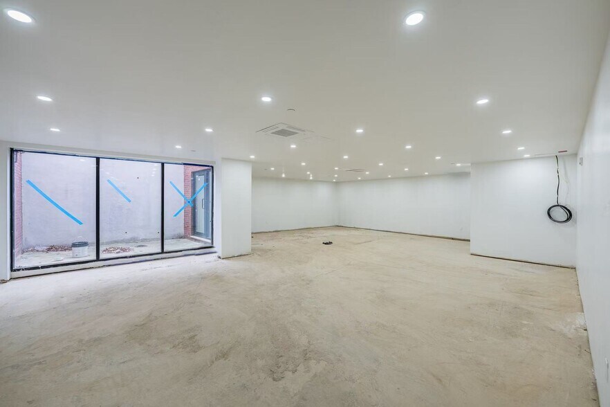 More Photos Of 16502 Sanford Ave, Flushing Apartments For Sale