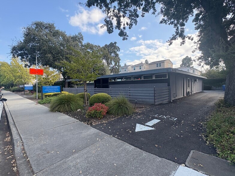 Primary Photo Of 56 Mayhew Way, Walnut Creek Medical For Sale