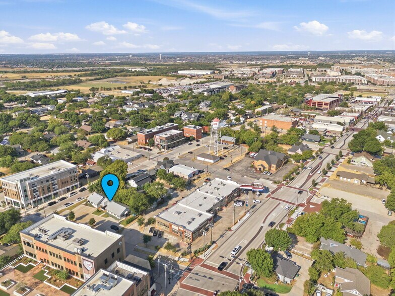 More Photos Of 7274 Elm St, Frisco Office For Sale