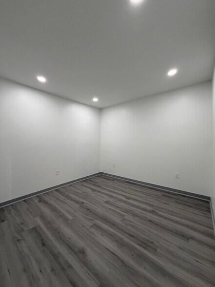More Photos Of 2735 Huff Dr, Lawrenceville Industrial For Lease