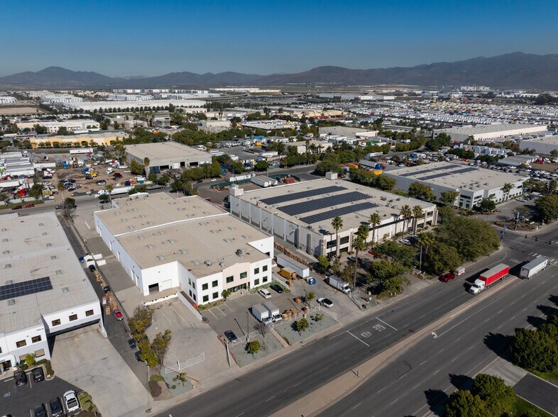 More Photos Of 8594 Siempre Viva Rd, San Diego Manufacturing For Lease