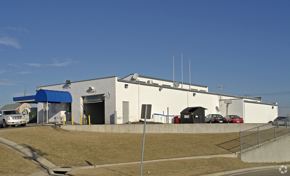 More Photos Of 1700 Ford Ln, Saint Charles Carwash For Sale