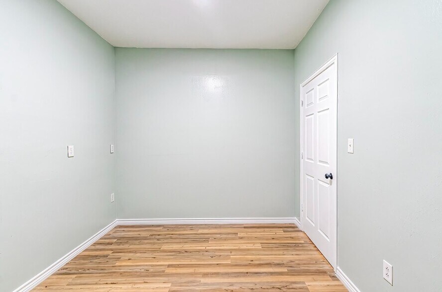 More Photos Of 229 Bishop, Livingston Apartments For Sale