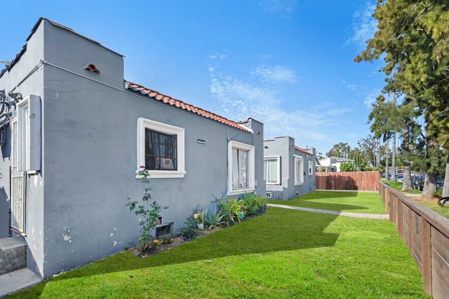 More Photos Of 2531 Hillcrest Dr, Los Angeles Apartments For Sale