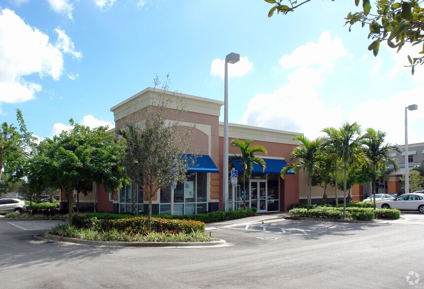 More Photos Of 4501-4587 Weston Rd, Weston Unknown For Lease