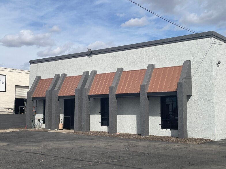 Primary Photo Of 5218 W Missouri Ave, Glendale Warehouse For Sale