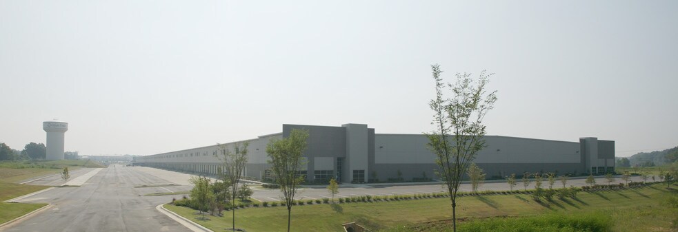 More Photos Of 710 Venture Dr, Southaven Warehouse For Lease