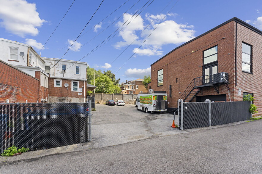 More Photos Of 368 E Moore St, Norristown General Retail For Sale