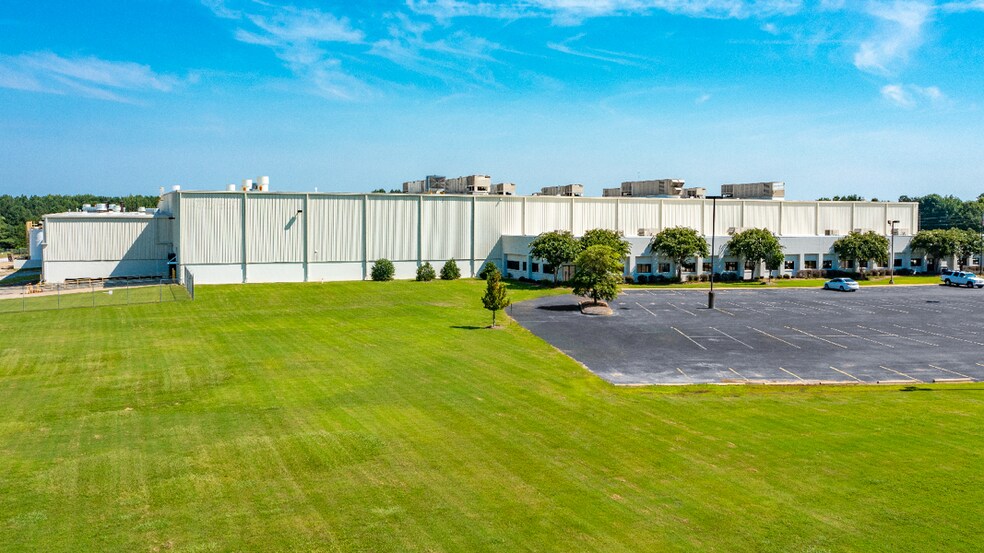 More Photos Of 36 County Road 166, Oxford Manufacturing For Lease