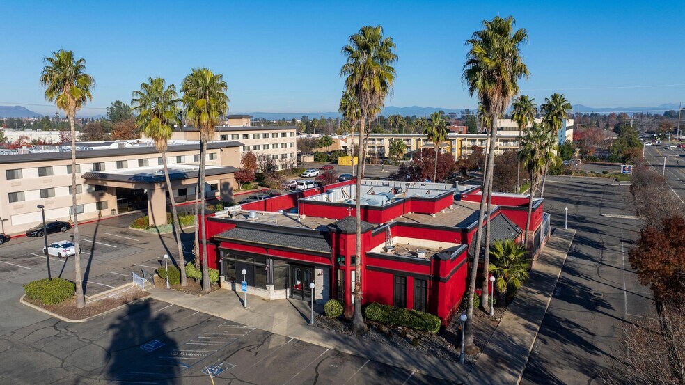 More Photos Of 1987 Hilltop Dr, Redding General Retail For Lease