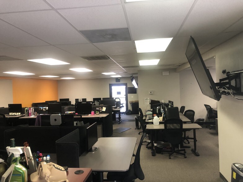 More Photos Of 13555 Automobile Blvd, Clearwater Medical For Lease