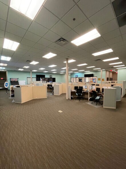 More Photos Of 4320 Marsh Ridge Rd, Carrollton Light Distribution For Lease