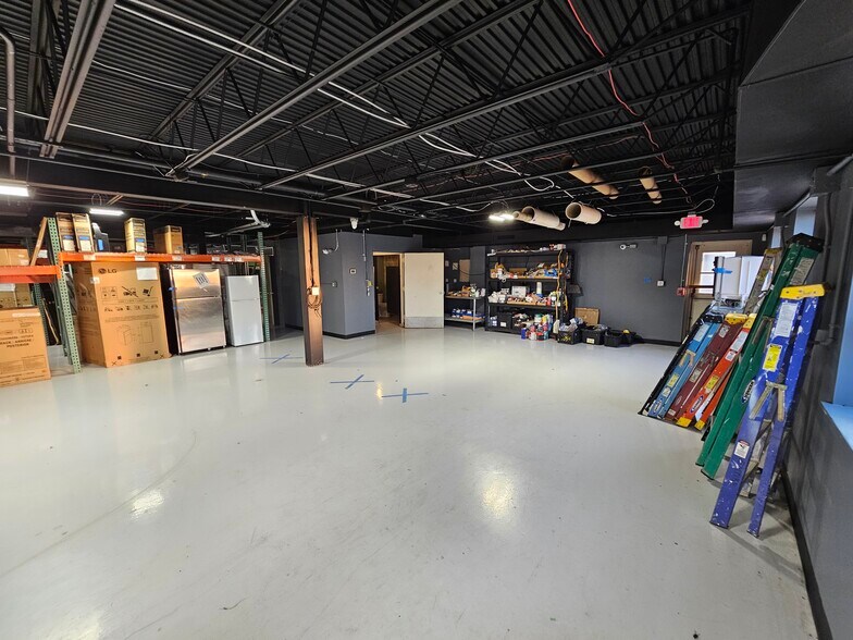 More Photos Of 456 Union Blvd, Allentown Light Manufacturing For Lease