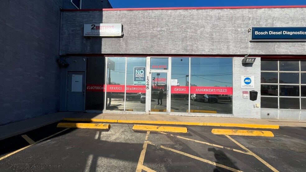 More Photos Of 1248 E Dublin Granville Rd, Columbus Auto Repair For Sale