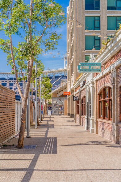 More Photos Of 793 J St, San Diego General Retail For Lease