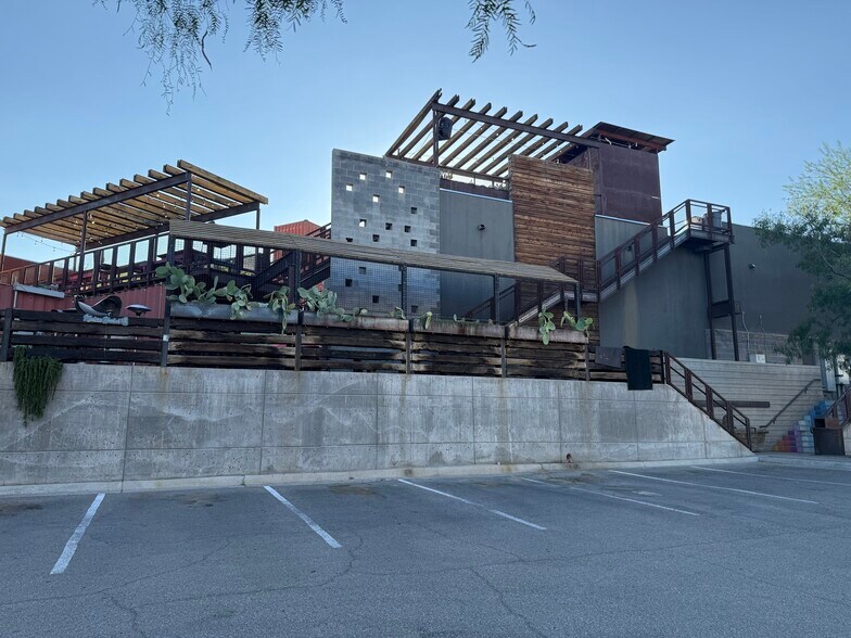 Primary Photo Of 4935 N Mesa St, El Paso Restaurant For Lease