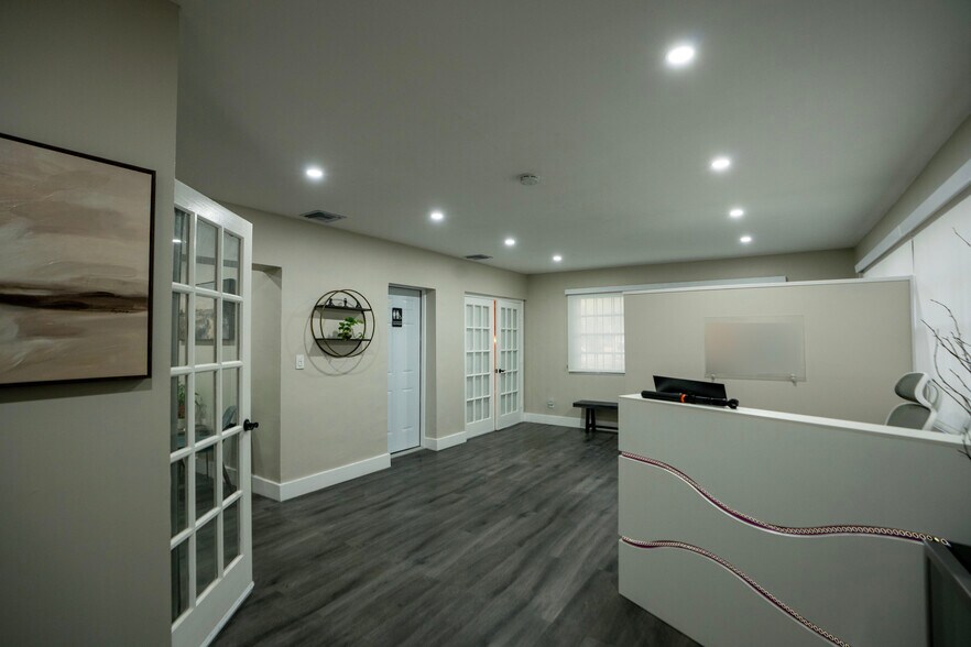 More Photos Of 986 NE 126th St, Miami Office Residential For Sale