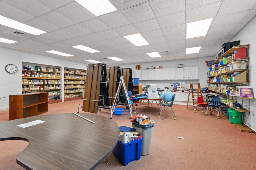 More Photos Of 414 S Church St, Endeavor Schools For Sale