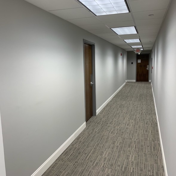 More Photos Of 755 Commerce Dr, Decatur Medical For Lease
