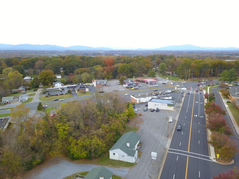 More Photos Of 7106 Timberlake Rd, Lynchburg General Retail For Sale