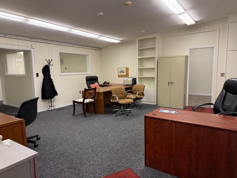 More Photos Of 111 Jones Ave, Monroe Warehouse For Lease