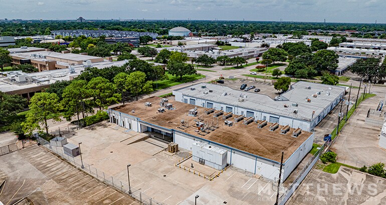 Primary Photo Of 10718 Fallstone Rd, Houston Warehouse For Sale