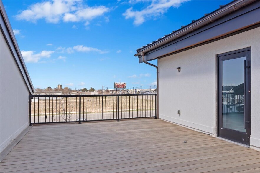 More Photos Of 1042 3000 N, Layton Office For Sale