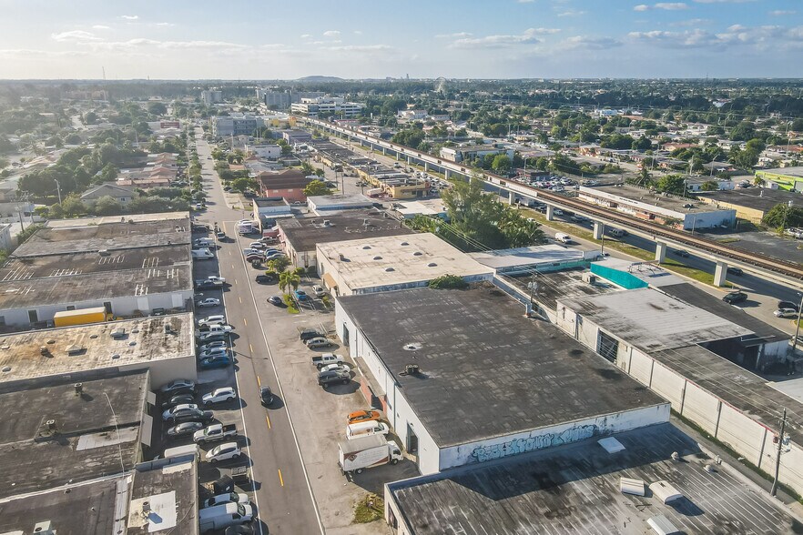 More Photos Of 1051 E 24th St, Hialeah Warehouse For Sale