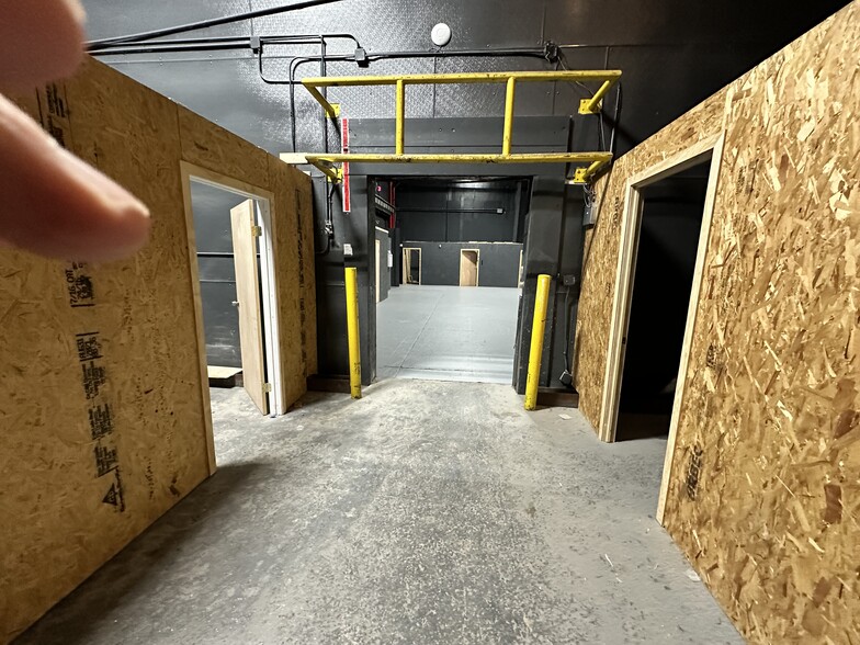 More Photos Of 4865 Arthur Kill Rd, Staten Island Warehouse For Sale