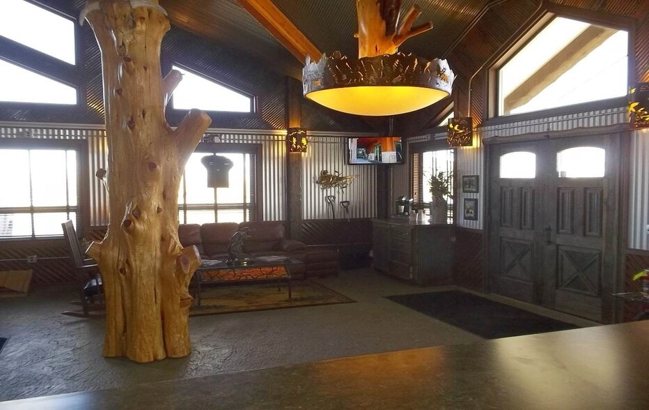 More Photos Of 6797 E Wildcat Rd, Evansville Warehouse For Sale