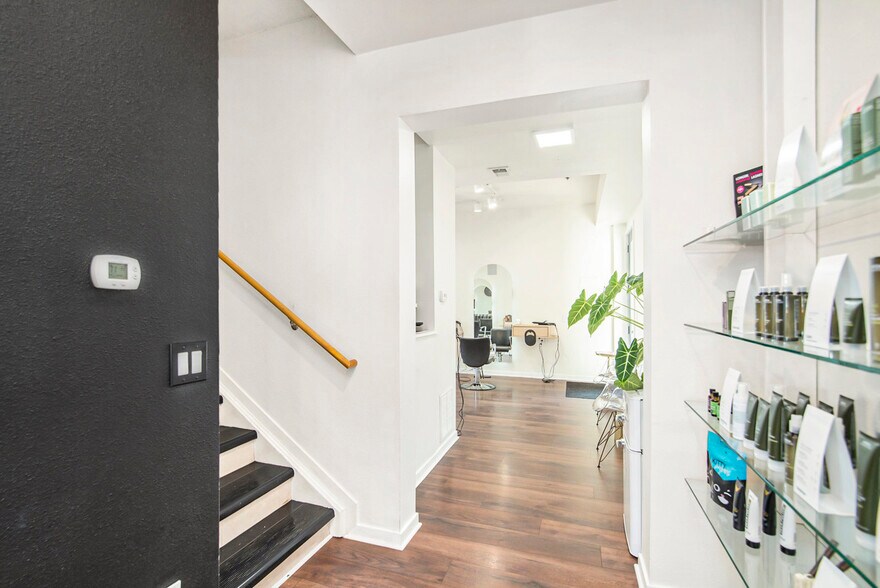 More Photos Of 572 Inca St, Denver General Retail For Sale