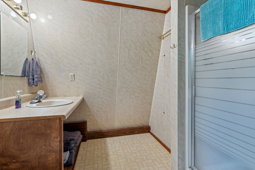 More Photos Of 122 Ouachita River Haven Rd, Pencil Bluff Hotel For Sale