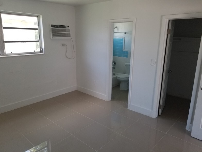More Photos Of 110 E 10th St, Hialeah Apartments For Sale