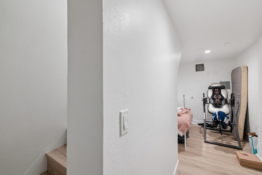 More Photos Of 250 Red Hill Ave, San Anselmo Apartments For Sale