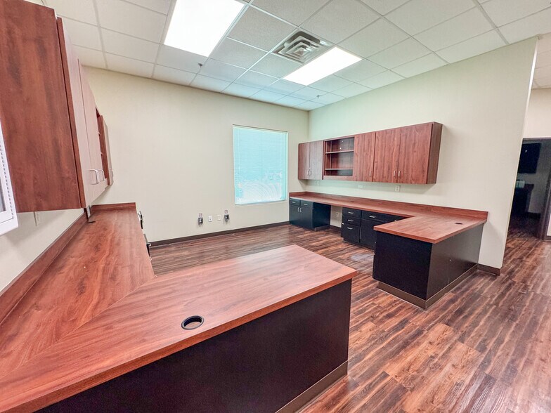 More Photos Of 2014 Ben Merritt Dr, Decatur Medical For Lease