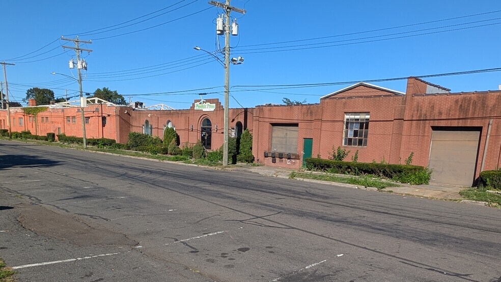 More Photos Of 3-17 James St, New Haven Warehouse For Sale