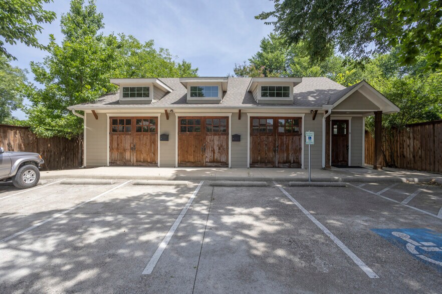 More Photos Of 303 E Broad St, Mansfield Office For Lease