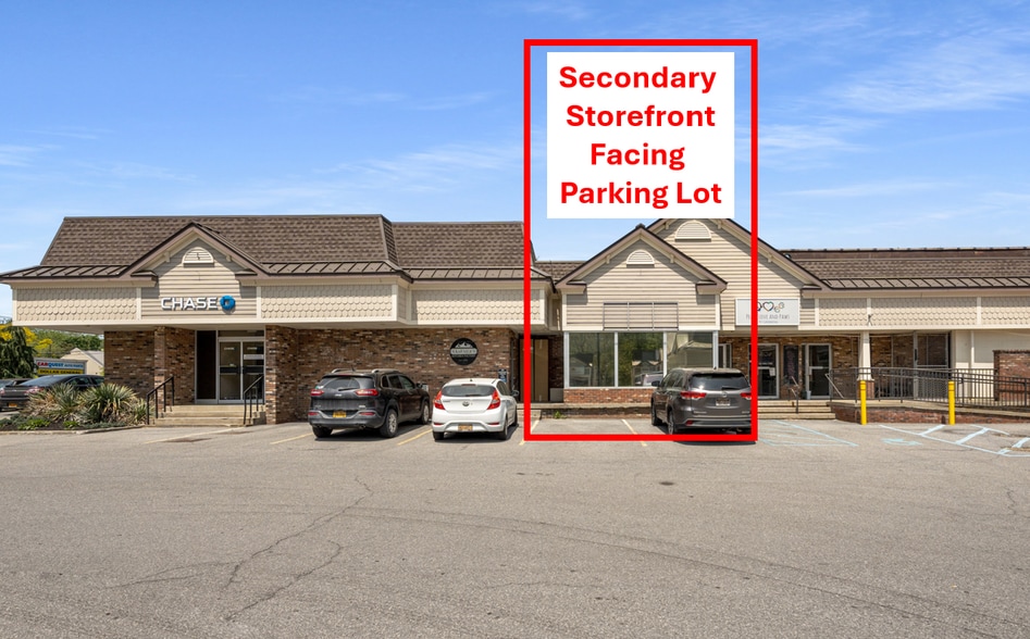 More Photos Of 1600 Main St, Pleasant Valley Storefront For Lease