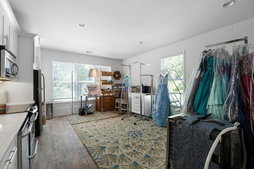 More Photos Of 9010 Main St, Woodstock Freestanding For Sale