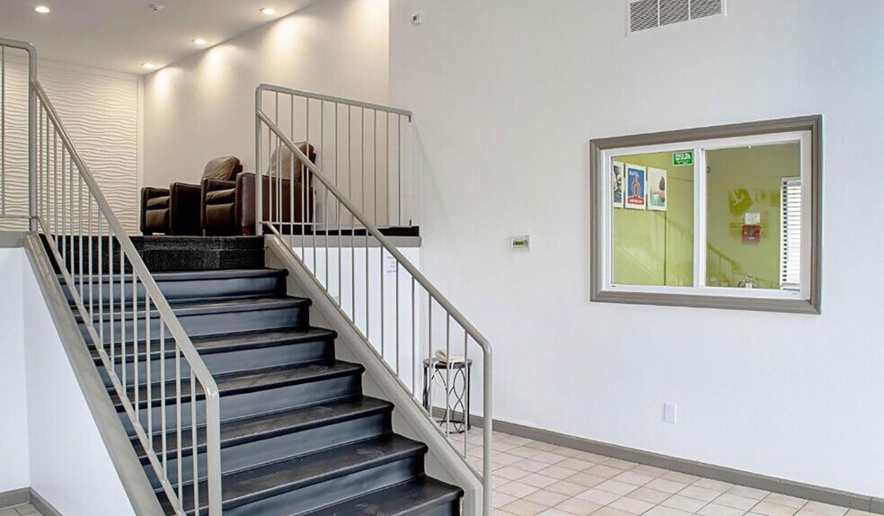 More Photos Of 11645 Chesterdale Rd, Cincinnati Hotel For Sale