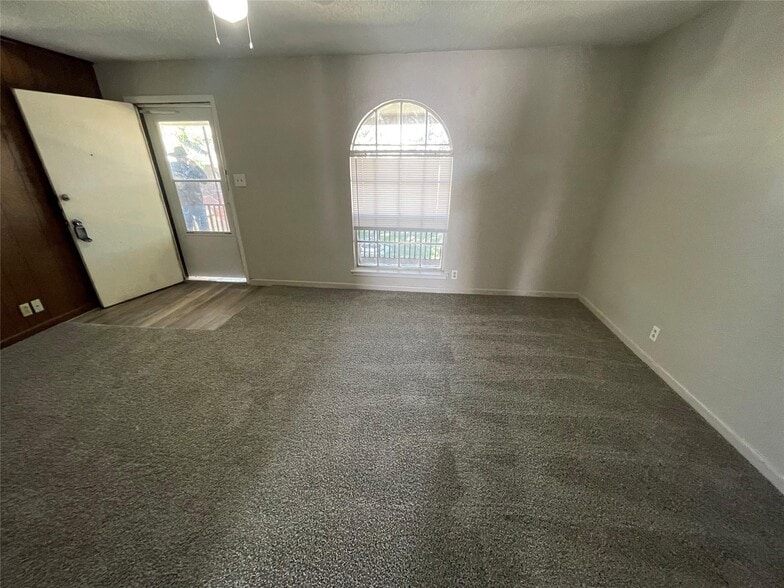 More Photos Of , Weatherford Multifamily For Sale
