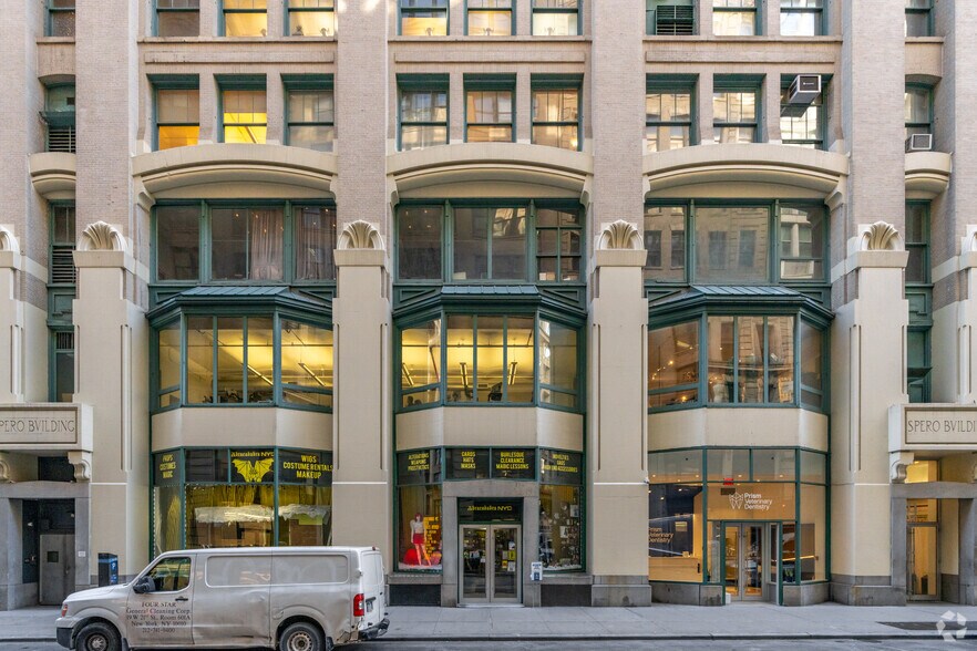 More Photos Of 19 W 21st St, New York Office For Lease