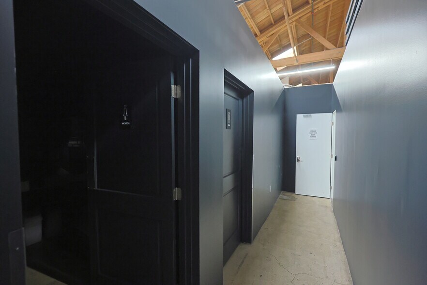 More Photos Of 2014-2022 E 7th St, Los Angeles Office For Lease