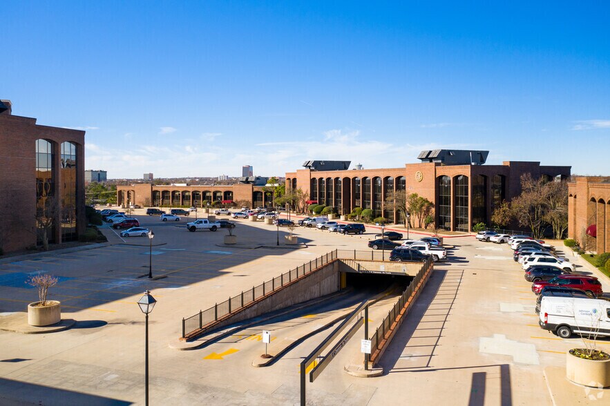 More Photos Of 6301 Waterford Blvd, Oklahoma City Unknown For Lease