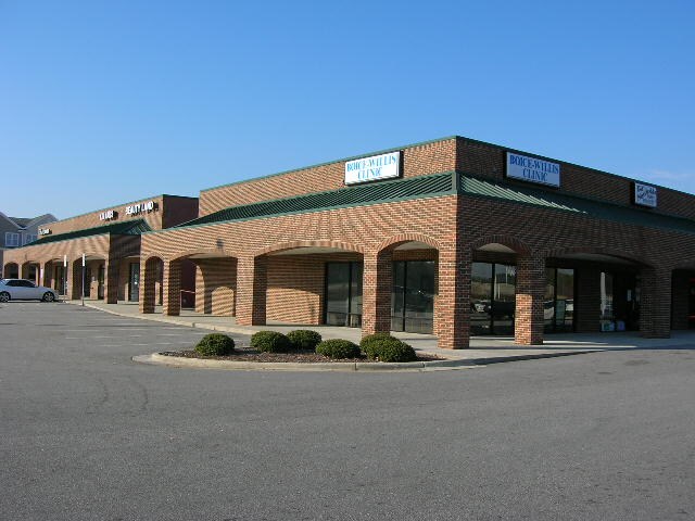 More Photos Of 3904-3946 Bishop Rd, Rocky Mount Storefront For Lease